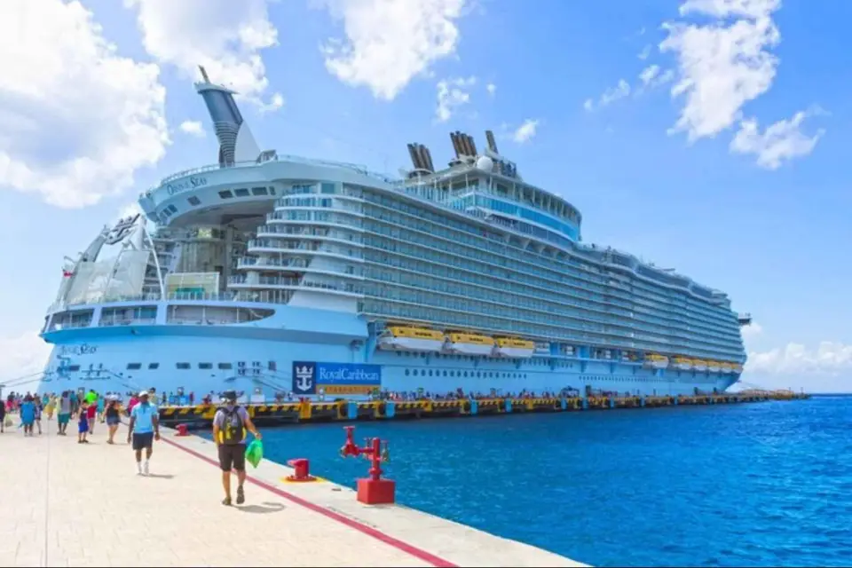 Llegada Puerto de Cruceros a barcelona ciudad Traslado Privado