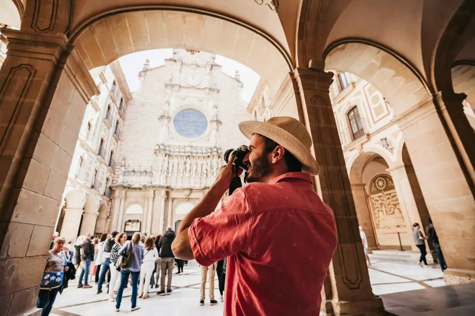 Barcelone : Montserrat et visite d'anciens vignobles avec tapas/déjeuner