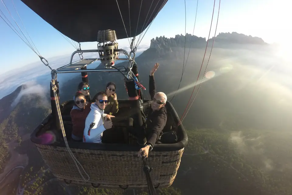 Paseo en globo por Montserrat