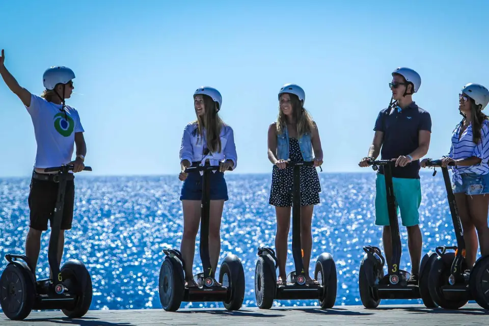 Barcelona: recorrido panorámico corto en segway de 1 hora