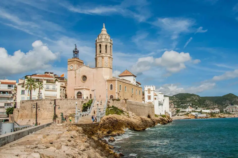 Desde Barcelona: Tarragona y Sitges Tour de día completo con servicio de recogida