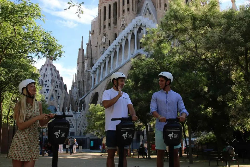 Barcelona: tour de 2,5 horas en segway por Gaudí