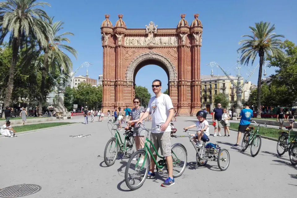 Barcelona: tour en bicicleta para familias