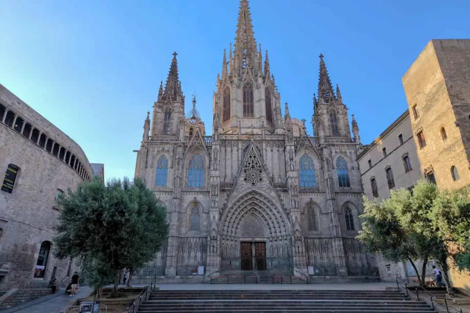 Tour en grupo reducido del Barrio Gótico y los Tesoros de Gaudí