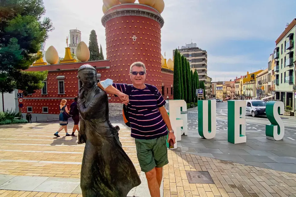 Desde Barcelona: Tour en grupo reducido Costa Brava y Museo Dalí