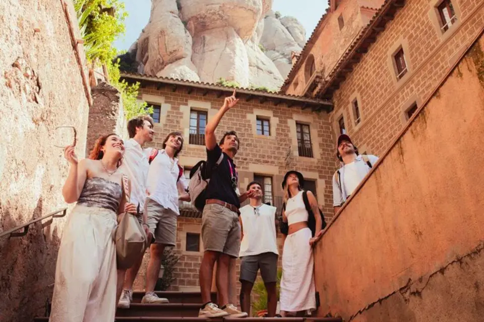 Barcelona: Tour de medio día por la mañana o por la tarde a Montserrat