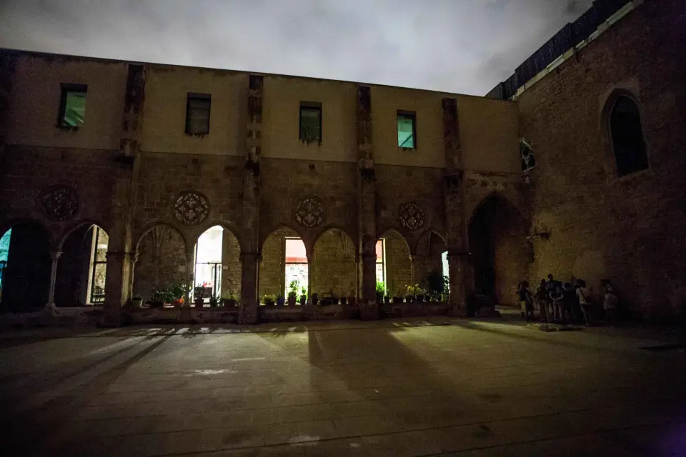 Barcelone : Visite nocturne de l'histoire des ténèbres