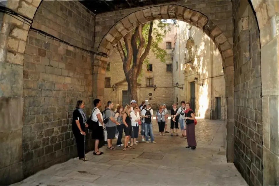 Barcelona: tour a pie de 2 horas por el Barrio Gótico