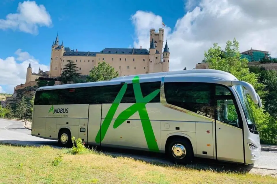 Desde Barcelona: Traslado de ida en autobús a/desde Andorra la Vella