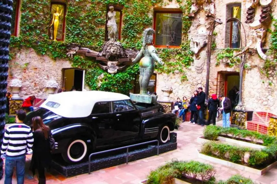 Desde Barcelona: Triángulo de Dalí y Cadaqués