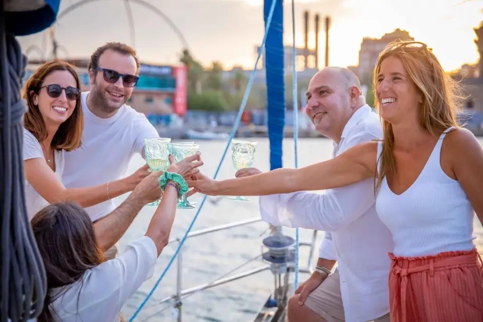 Vela y cata de vinos con sumiller experto en Barcelona