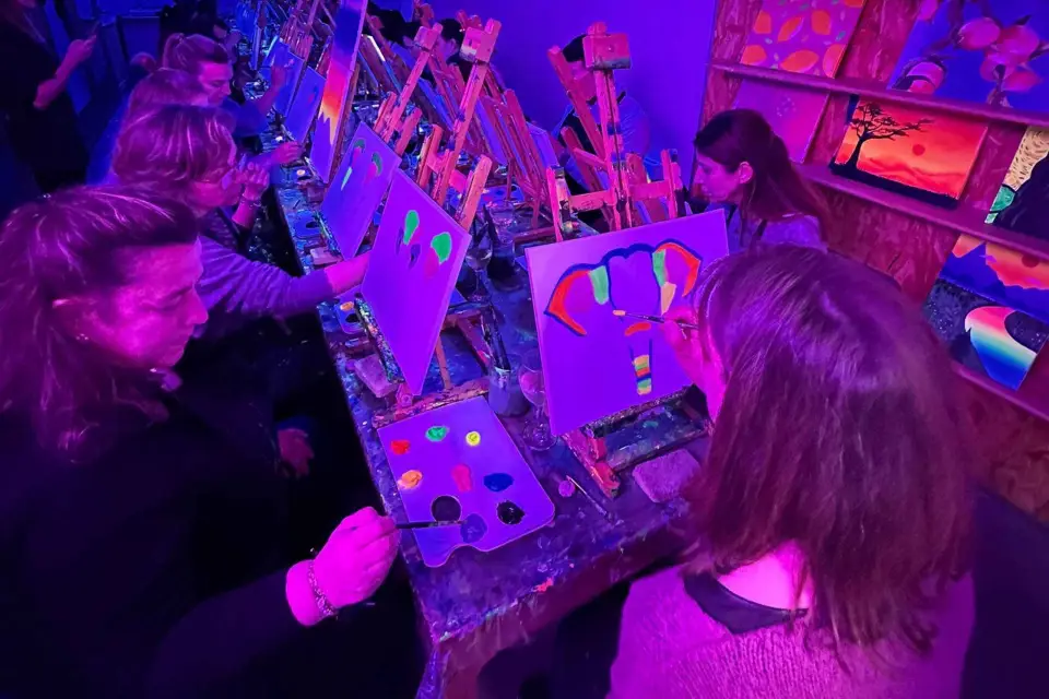 Barcelona: Vino y Van Gogh Clase de pintura Paint and Sip