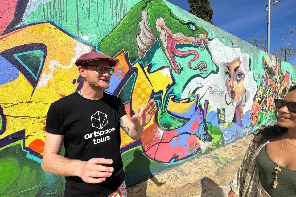 Visita guiada de arte callejero con visita exclusiva a un estudio