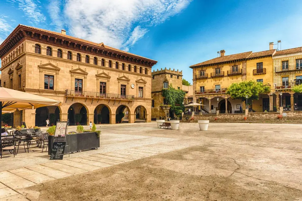 Visita guiada sin colas al Poble Espanyol de Barcelona