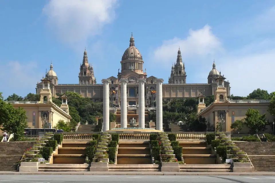 Barcelona: Visita guiada al Museo Nacional de Arte de Cataluña