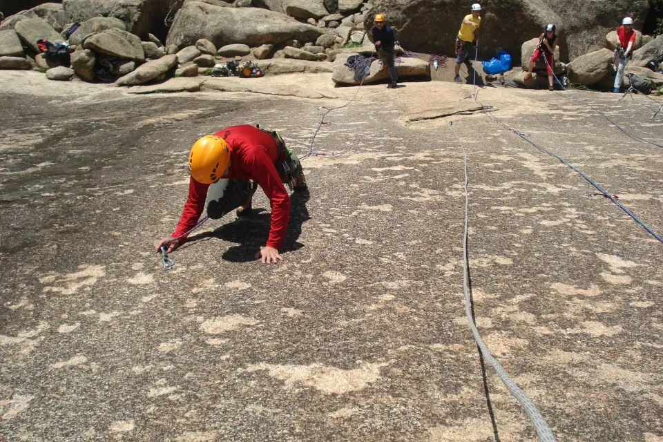 Madrid: Escalada en el Parque Nacional de la Pedriza
