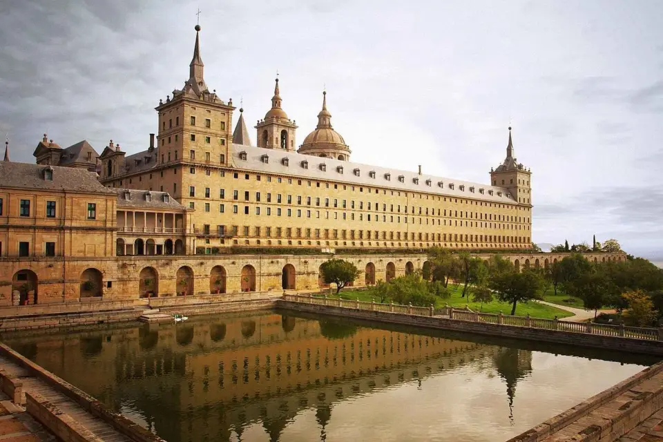 Desde Madrid: El Escorial, Valle de los Caídos y tour de la ciudad