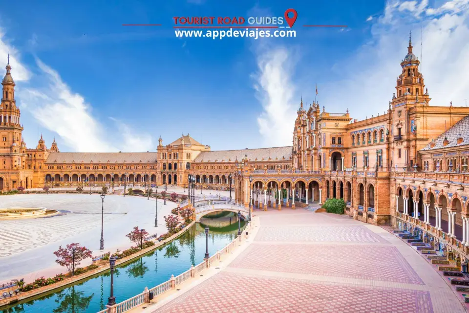 Desde Madrid: Excursión de un día en tren por Sevilla y la Mezquita de Córdoba