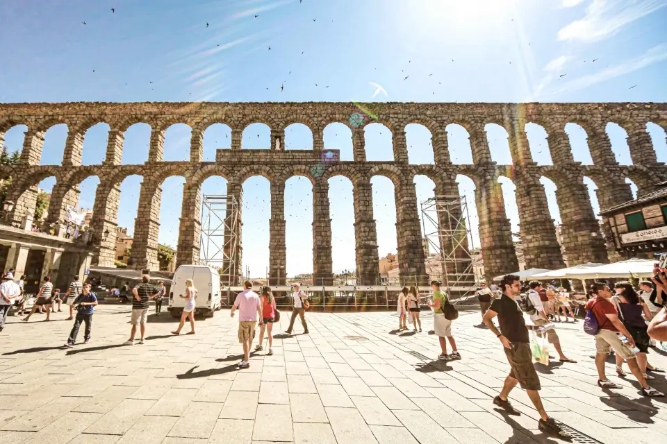 Madrid: Excursión privada de 12 horas a Ávila y Segovia