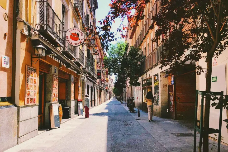 Explora Madrid con un Actor Guía: Leyendas Oscuras de Madrid