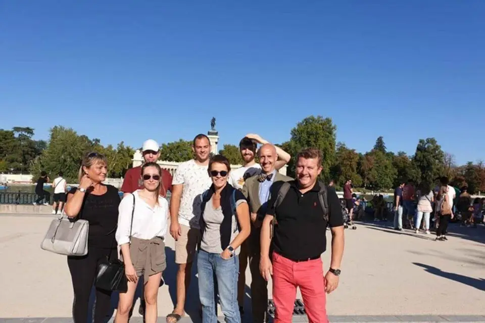 Madrid ; Highlight & Hidden gems Tour a pie privado