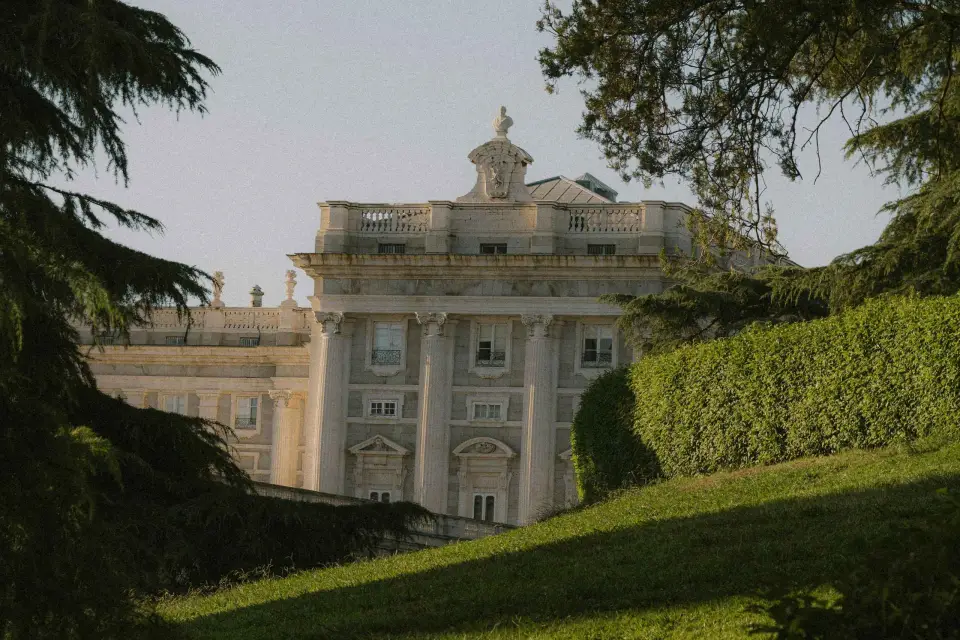 El Legado Árabe de Madrid: Rastreando la historia a través de joyas ocultas