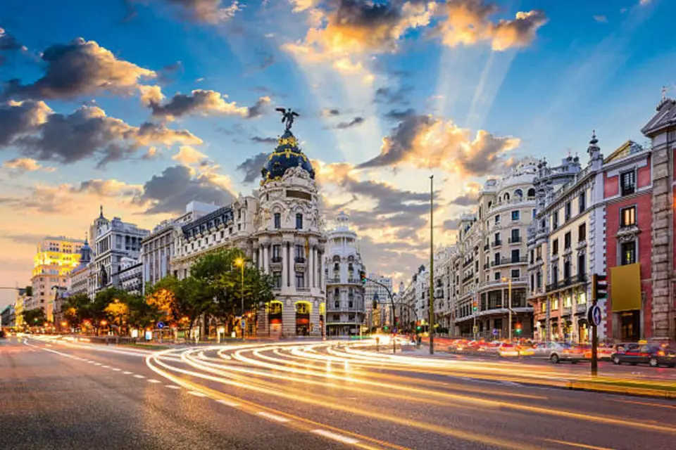 De Madrid a Lisboa hasta 2 paradas (Toledo y Mérida)