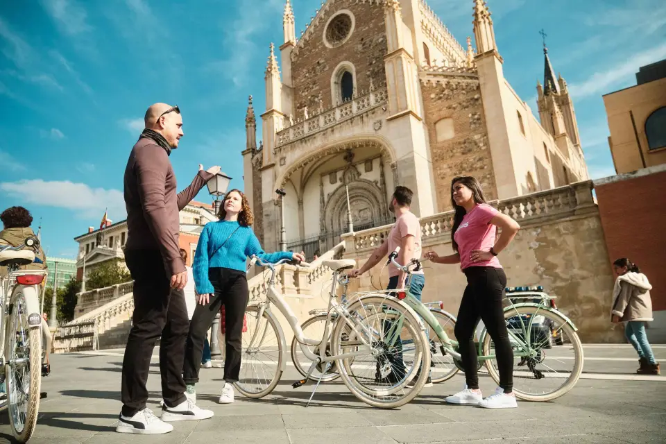 Madrid: Lo más destacado de la ciudad Visita guiada en bicicleta de época