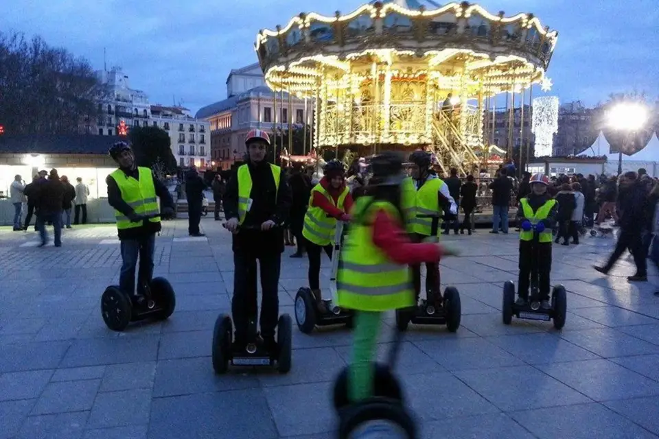 Madrid de noche: tour en segway de 1 hora