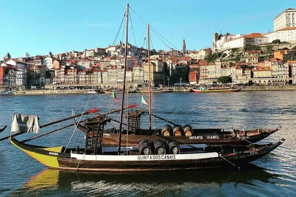 De Oporto a Madrid hasta 2 paradas (Salamanca y Ávila)