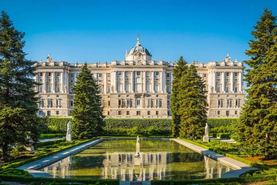 Palacio Real de Madrid y Museo del Prado + servicio de recogida del hotel y tickets de entrada