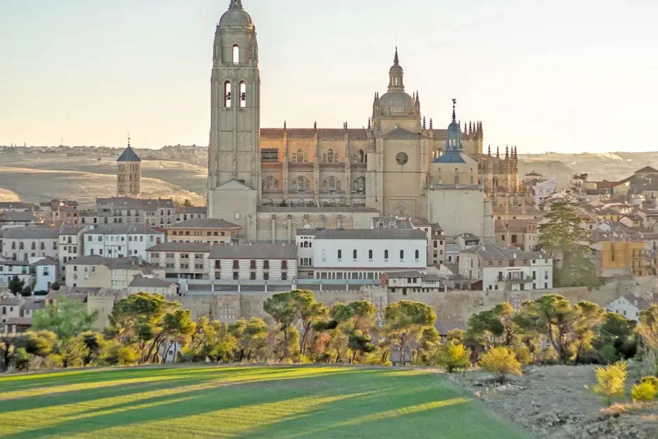 De Madrid a Segovia y Toledo: Acceso al Alcázar