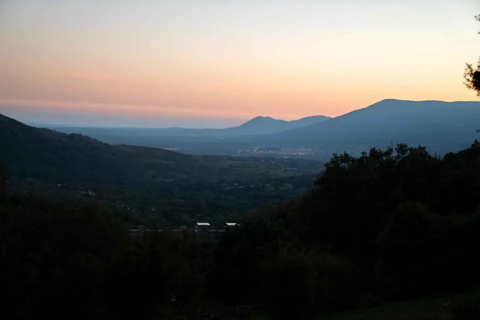 Senderismo nocturno y observación con telescopio en la Sierra de Guadarrama