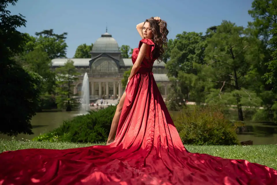 Sesión de fotos con vestido volador en Madrid