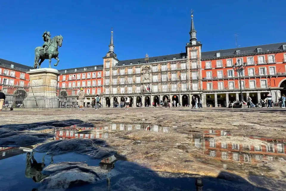 Madrid: Ticket de entrada al Palacio Real y tour en grupo reducido