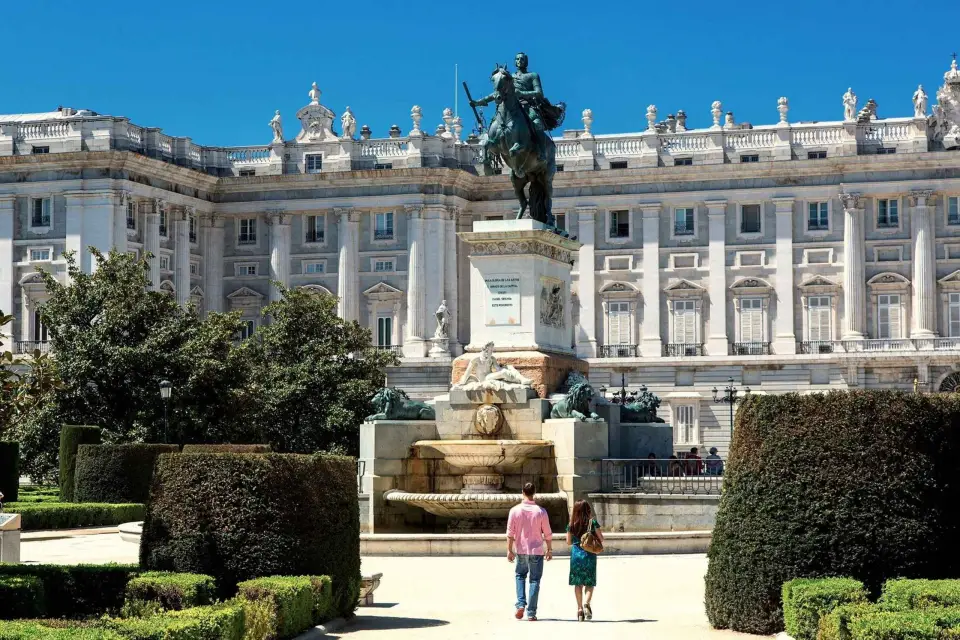 Madrid: Ticket de entrada al Palacio Real y Tour In-app