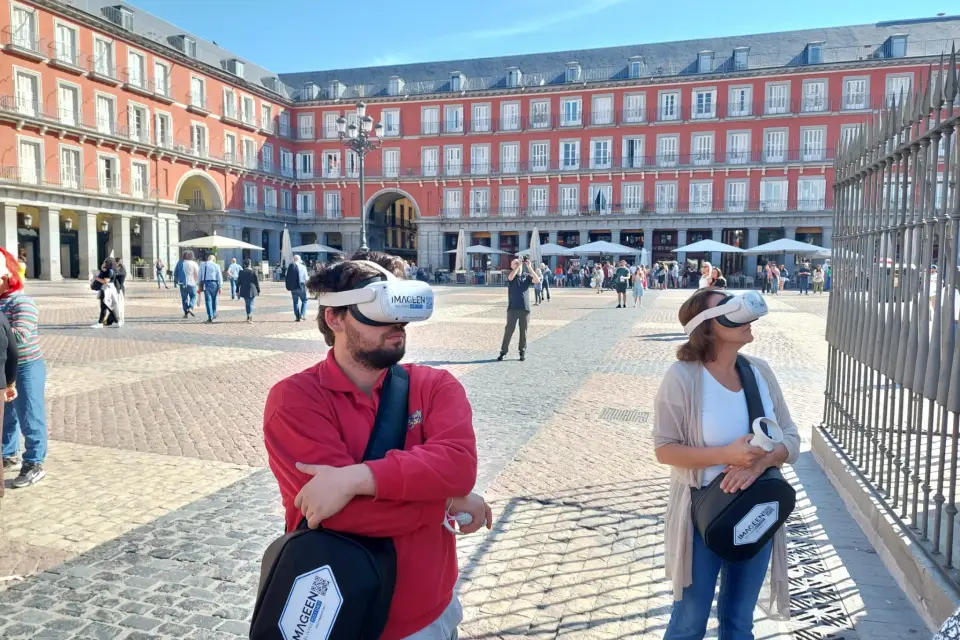 Tour por Madrid con gafas de realidad virtual