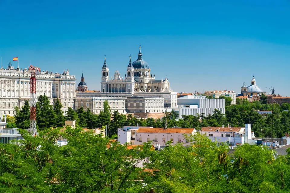 Madrid: Tour a pie guiado por lo más destacado