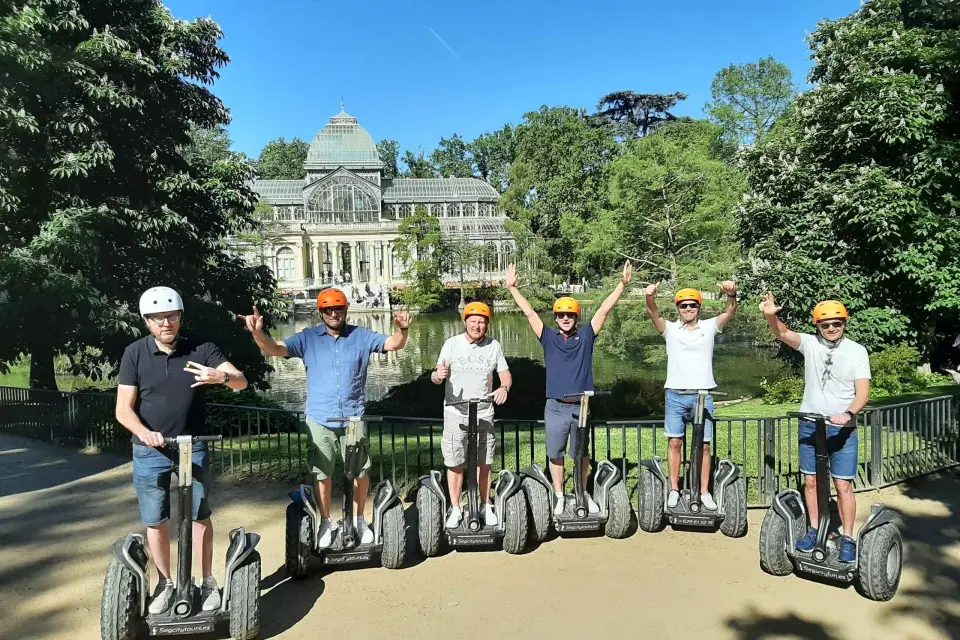 Madrid Vino y Tapas: Tour Privado en Segway y Degustación 3h