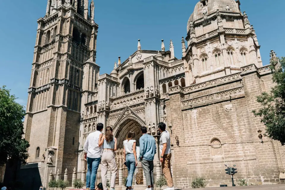 Madrid: Visita guiada de un día a Toledo y billete de tren de alta velocidad