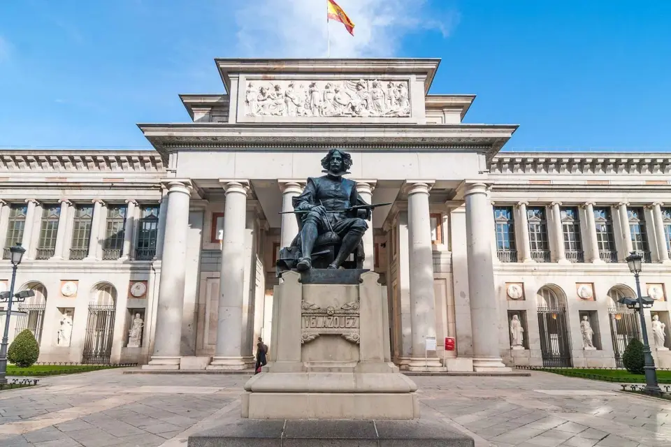 Madrid: Visita guiada a pie de 2 horas por lo más destacado de la ciudad