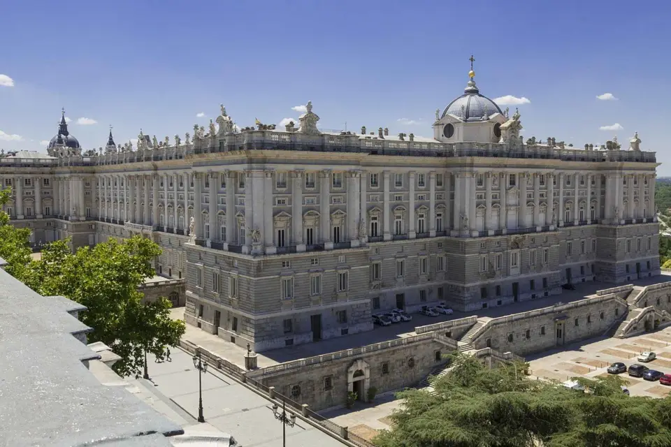 Visita guiada privada Palacio Real y Galería de las Colecciones Reales
