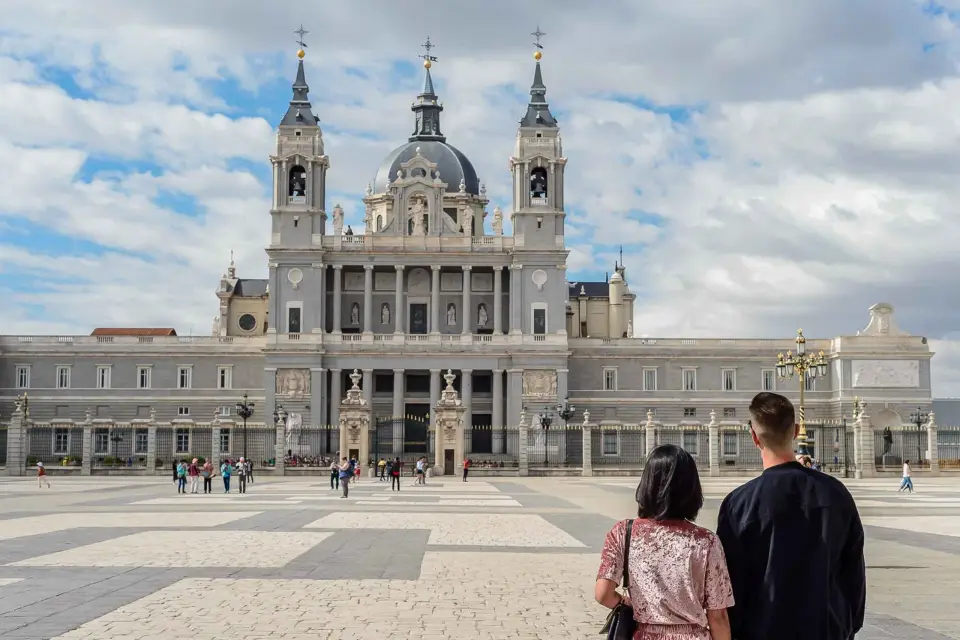 Madrid: Royal Palace Tour with Optional Royal Collections