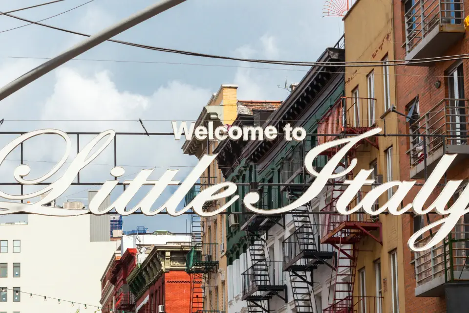 Little Italy & Chinatown Food Tour