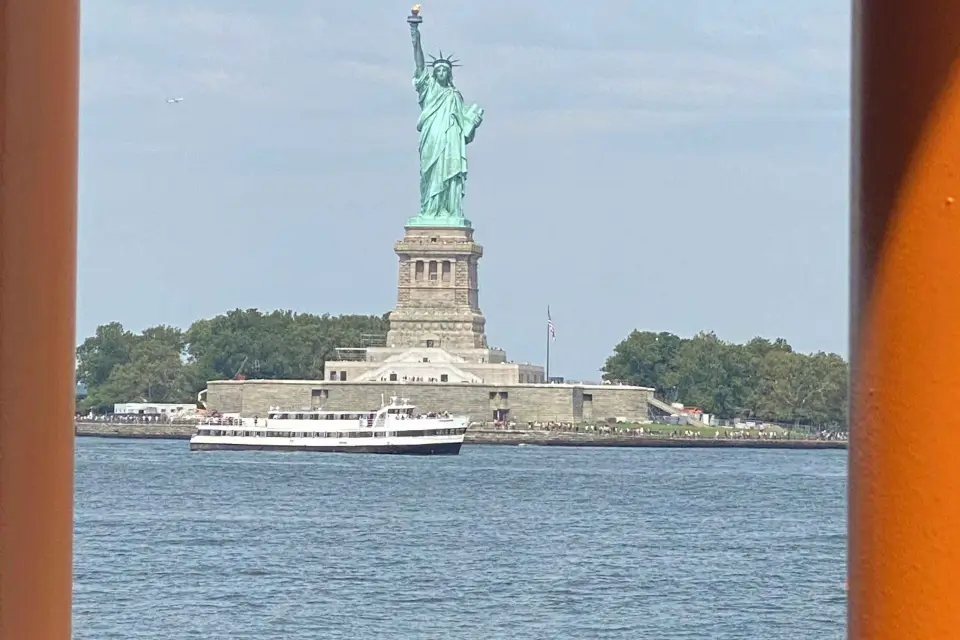 #nº 1 Tour en autobús de seis horas y paseo en barco por la Estatua de la Libertad