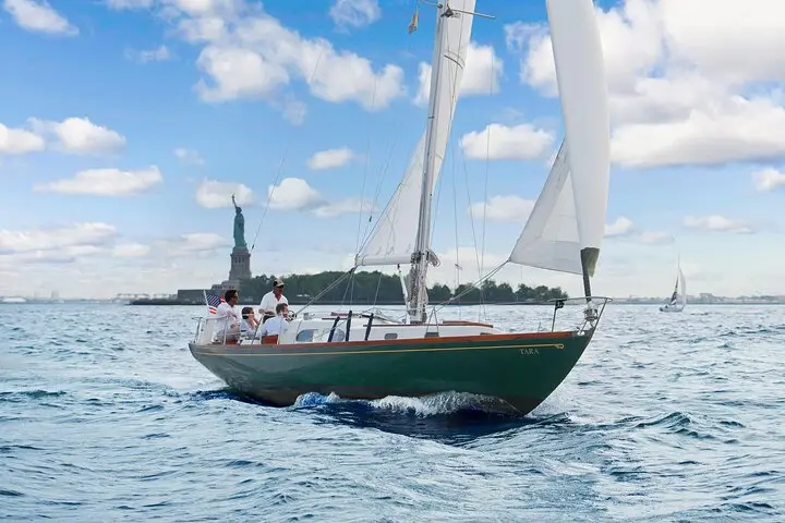 Alquiler privado de 1 hora en el puerto de Nueva York para hasta 6 personas