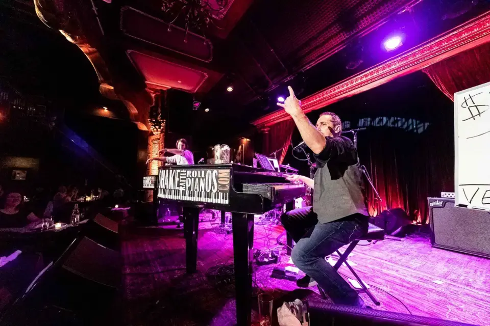 Ciudad de Nueva York: Espectáculo de duelo de pianos