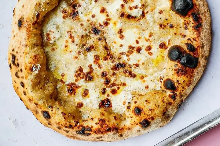 Clase de pizza de masa madre en el corazón de Brooklyn