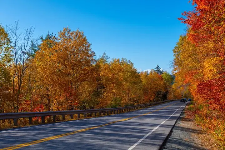 Costa este de EE. UU.: paquete de recorrido autoguiado en automóvil y a pie