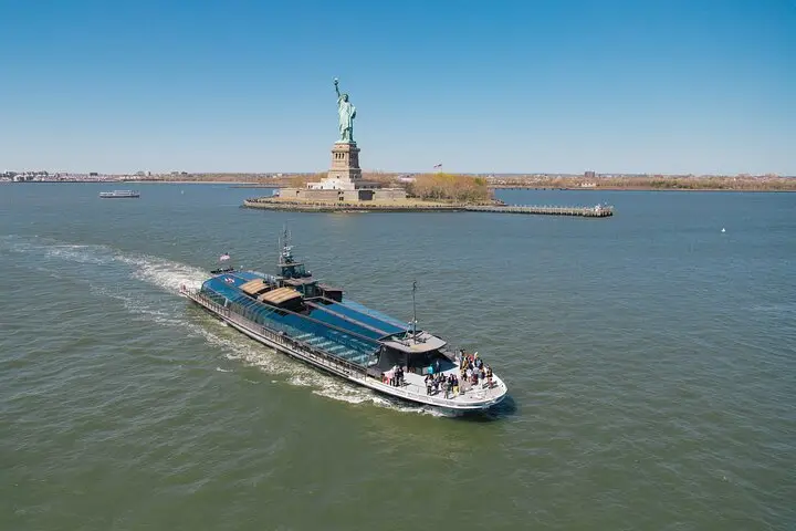 Crucero con brunch buffet del Día del padre en Bateaux Nueva York